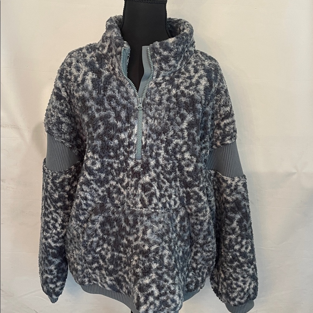 JoyLab blue, green and gray  Fleece Pullover
